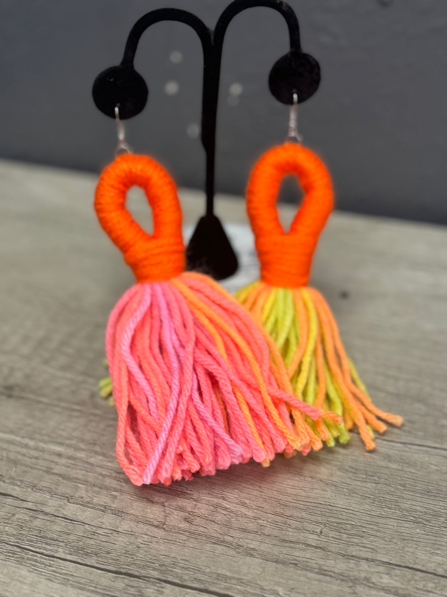 Lou-Tassel