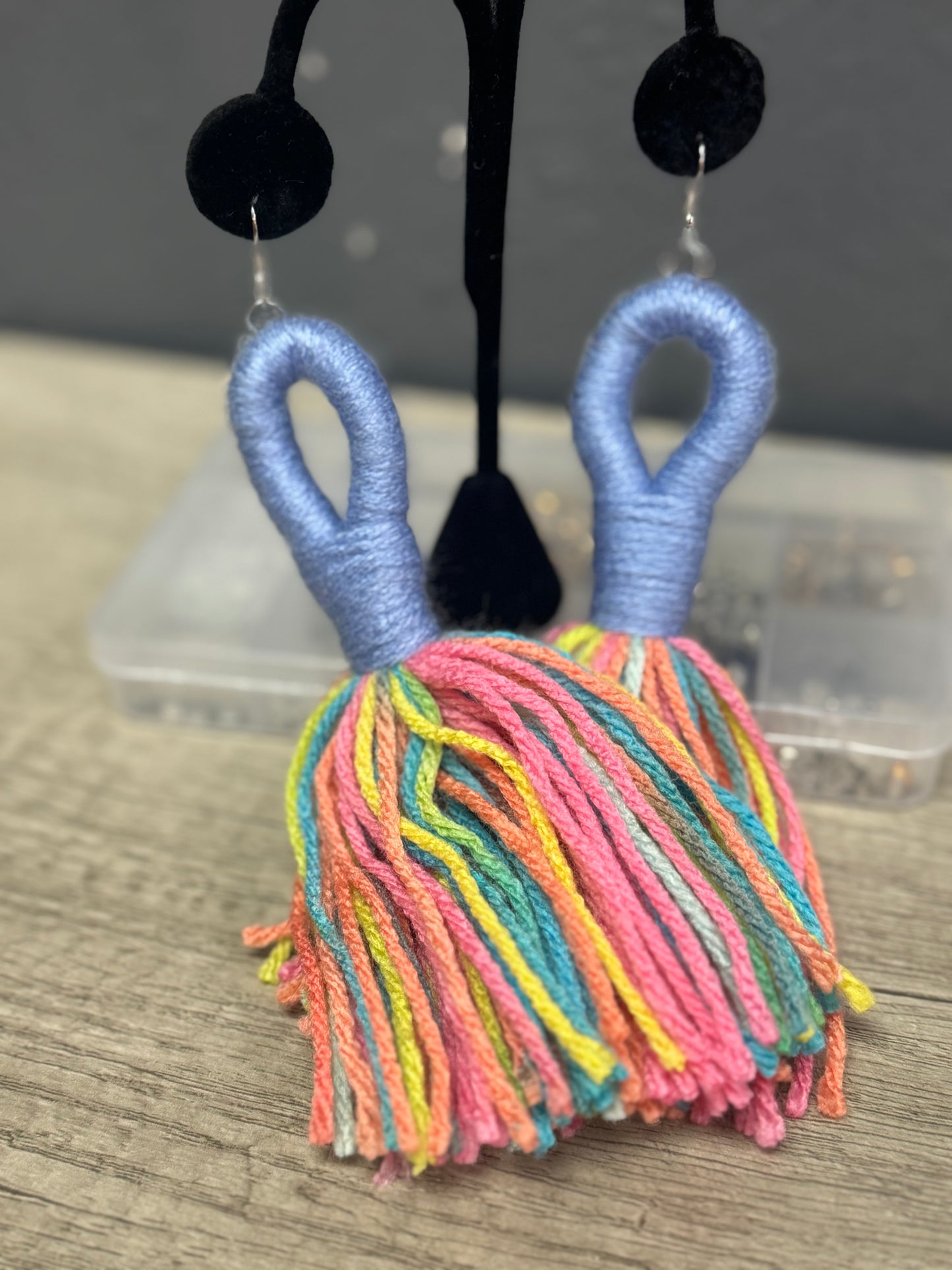 Lou-Tassel