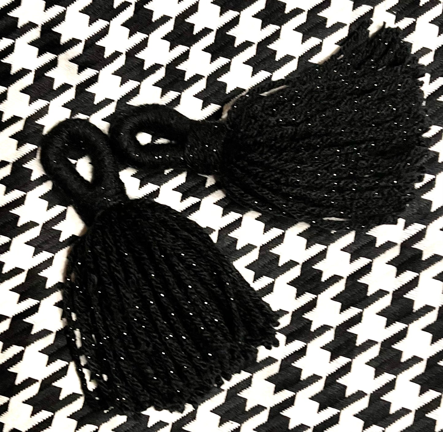 Lou-Tassel