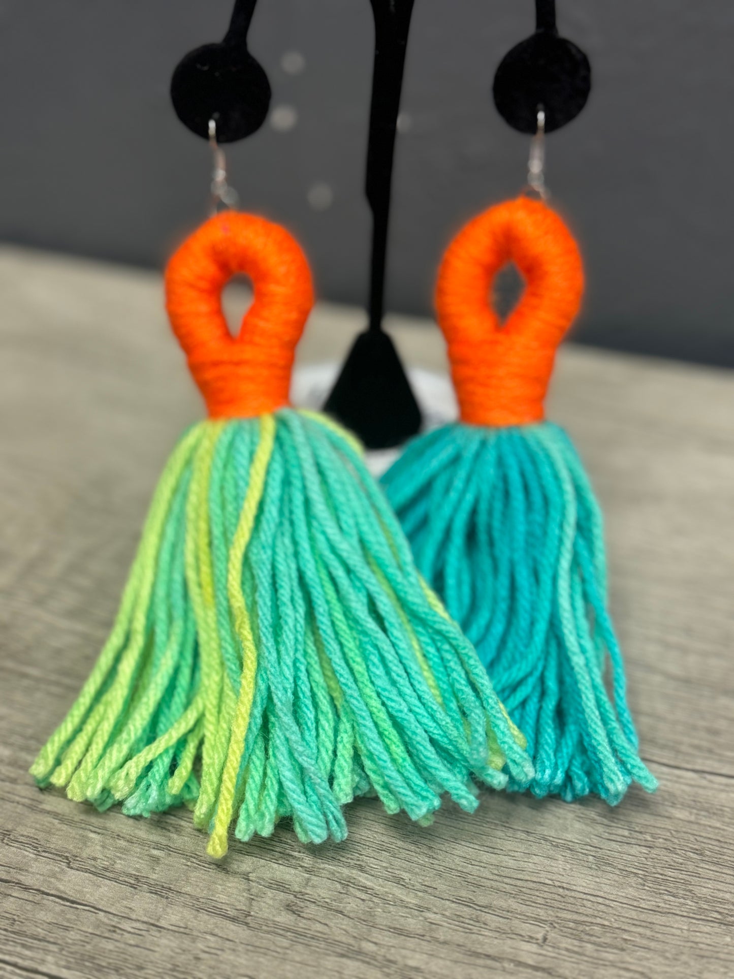 Lou-Tassel