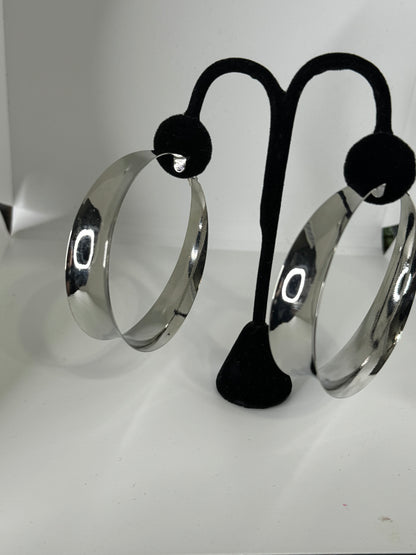 Wide Hoops